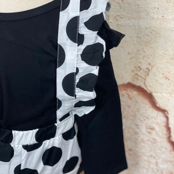 BOUTIQUE NWT White Polka Dot 2 Piece Ruffle Bib Set - Picture 9 of 10